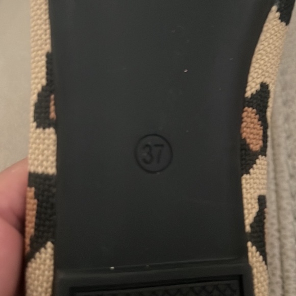 Venus Celia Leopard Flats Size 6.5- 7 New!!! - Picture 6 of 10